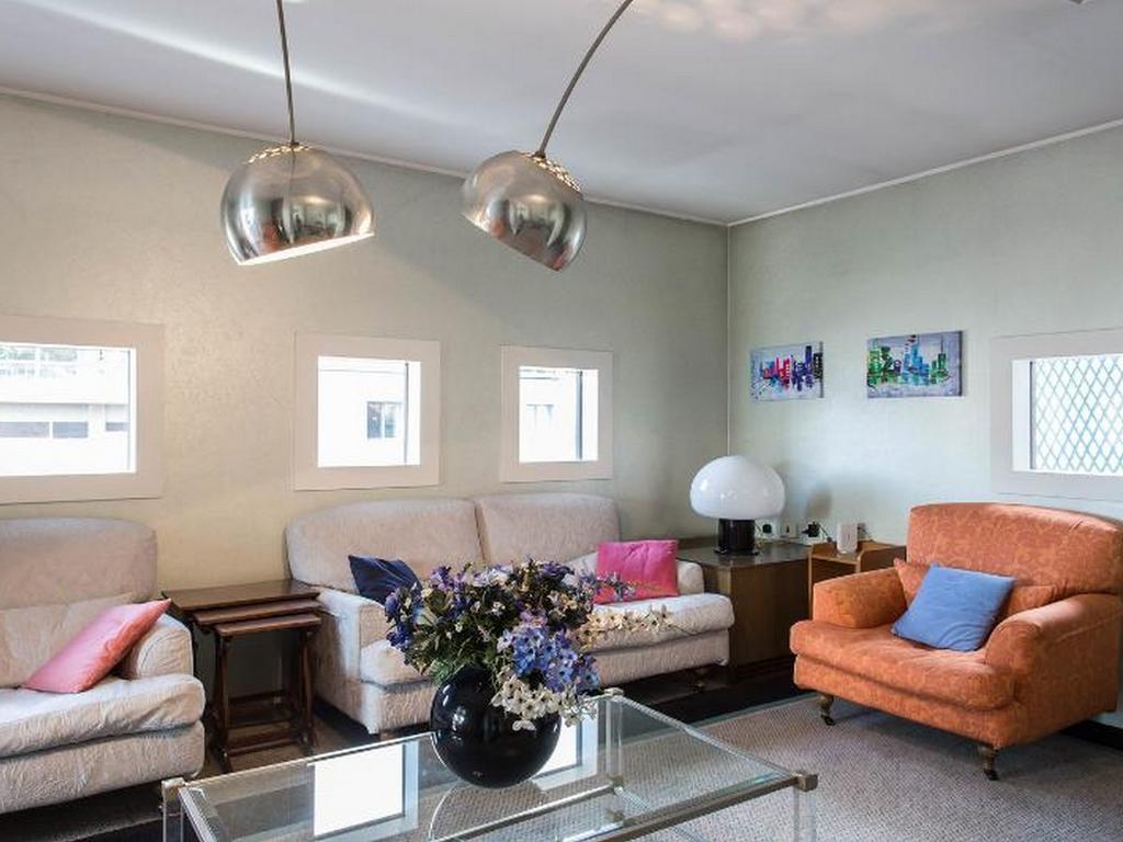 Roomy Apartment Duomo & San Babila Milano Ngoại thất bức ảnh