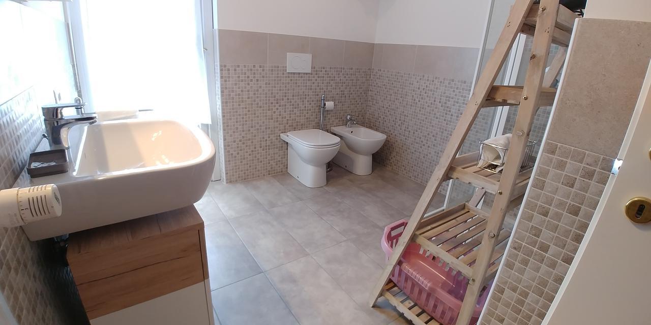 Roomy Apartment Duomo & San Babila Milano Ngoại thất bức ảnh