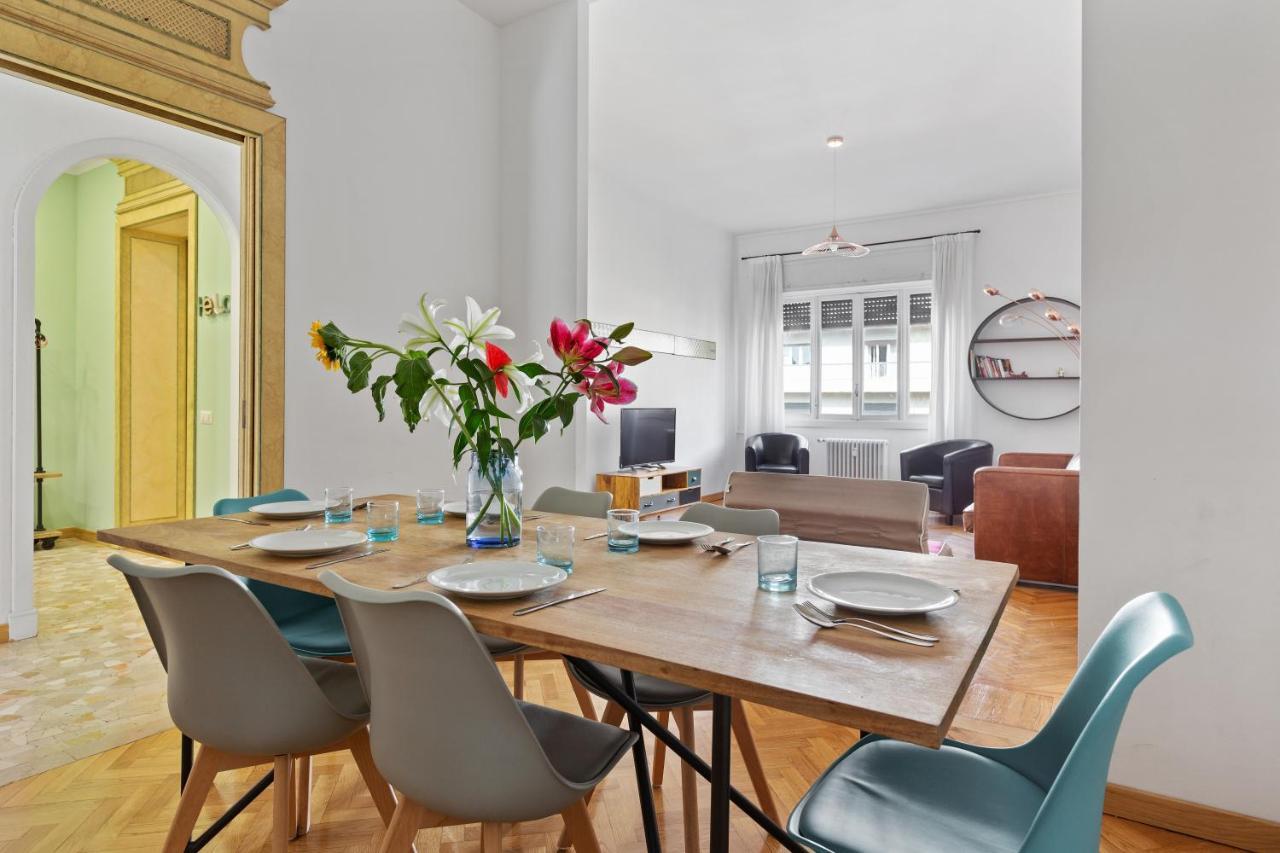 Roomy Apartment Duomo & San Babila Milano Ngoại thất bức ảnh